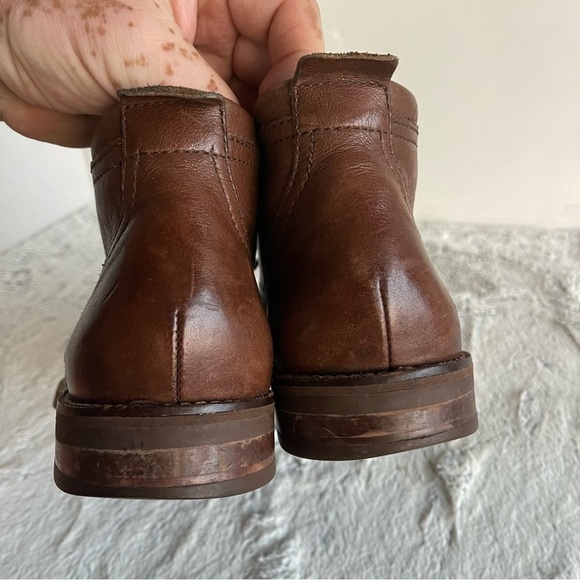 Cole Haan Chukka Boots 8.5  Brown Leather main image 8